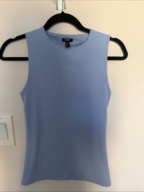 Express body contour Sleeveless Crewneck Tank - Light Blue